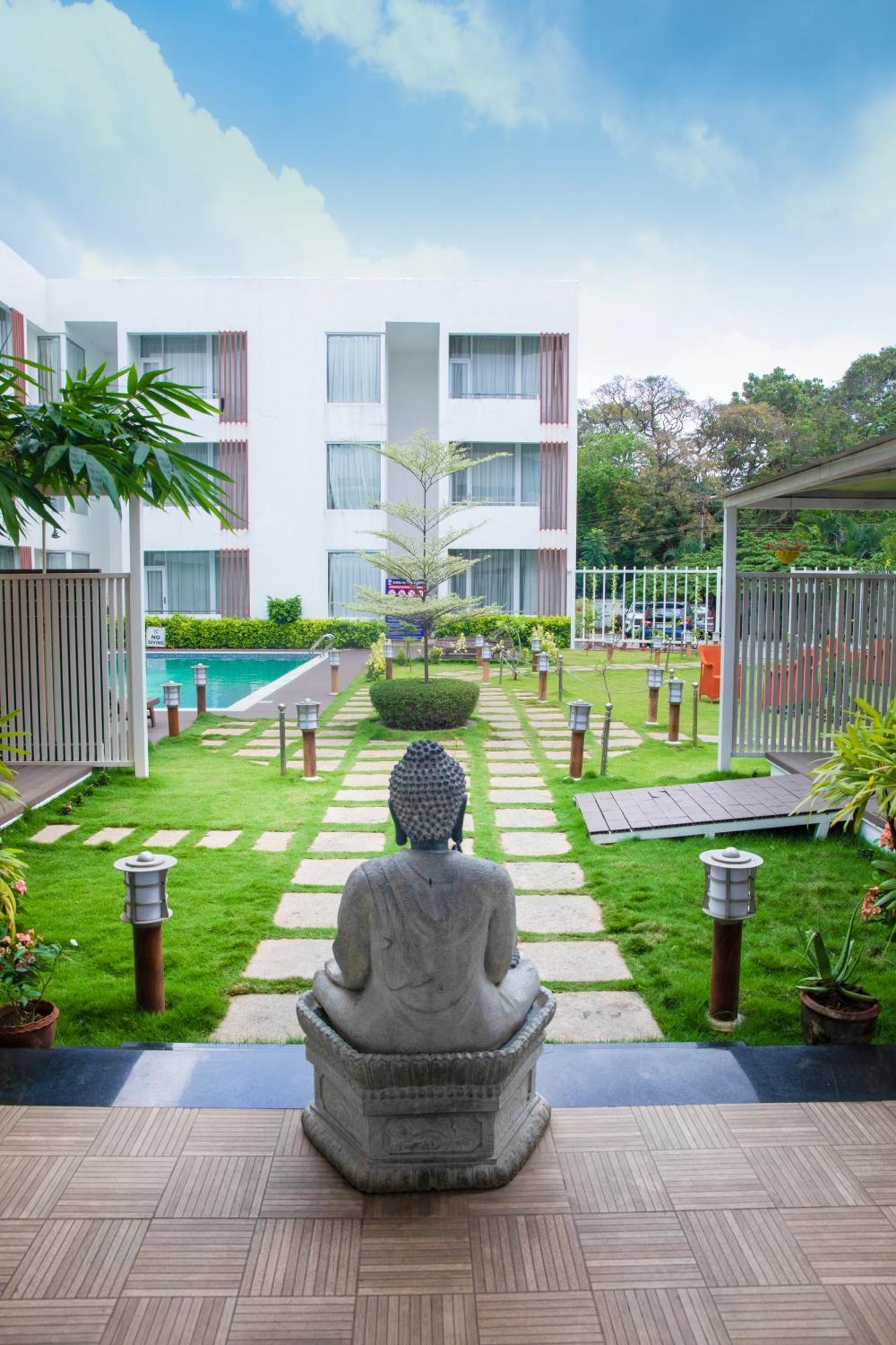 Saaral Resorts & Hotels Pvt Ltd Kuttālam Zewnętrze zdjęcie